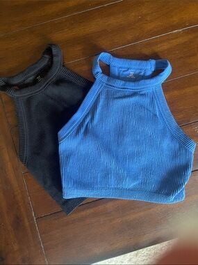 Aerie size medium sports bras